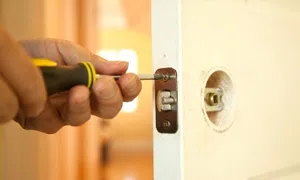 Lock Safe Services Whittier, CA 310-975-3534 - 24-hour-emergency-locksmith